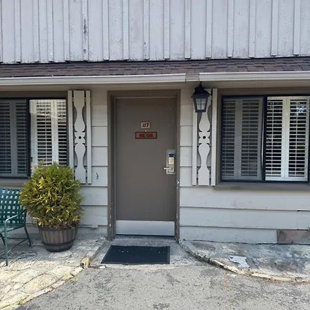 Carmel Resort Inn Exterior photo