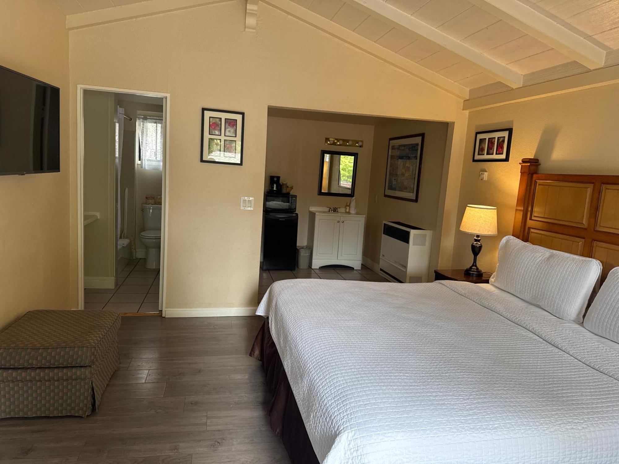 Carmel Resort Inn Resort